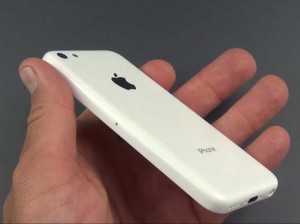 Apple iPhone 5C: riepilogo delle ultime indiscrezioni sull'iPhone low cost