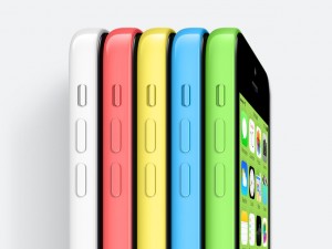 Il nuovo iPhone 5C ha venduto bene durante il Black Friday USA